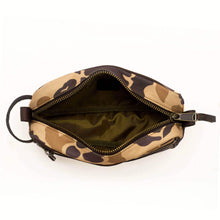 Load image into Gallery viewer, Campaign Waxed Canvas Toiletry Shave Kit