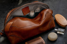 Load image into Gallery viewer, Heritage Leather Stateroom Wash Bag