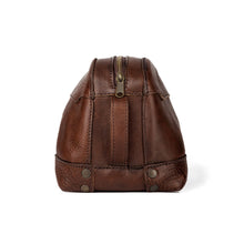 Load image into Gallery viewer, Heritage Leather Stateroom Wash Bag