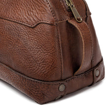 Load image into Gallery viewer, Heritage Leather Stateroom Wash Bag