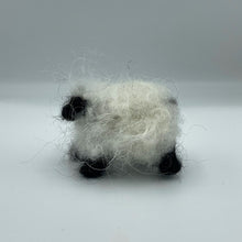 Load image into Gallery viewer, Icelandic Wool Sheep Ornaments