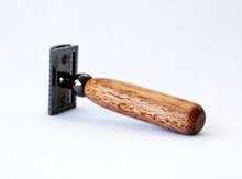 Load image into Gallery viewer, Mahogany Double Edge Razor
