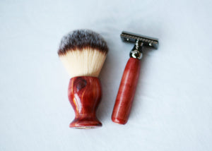 Aromatic Red Cedar Shave Set, safety razor, 26mm lather brush and a matching shave stand.