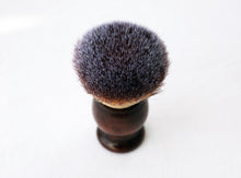 Load image into Gallery viewer, Walnut plisson Lather shave Brush
