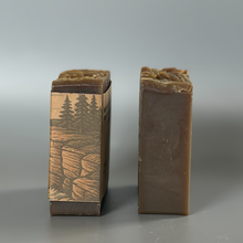 Load image into Gallery viewer, Pistachio, Caramel &amp; Sandalwood Shampoo Bar | Dør Handcrafted
