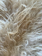 Load image into Gallery viewer, Icelandic/Finn Cross Sheep Hide | Sunshine LRF6

